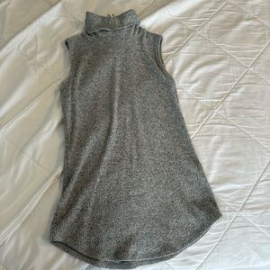 NWT grey turtleneck tank size M